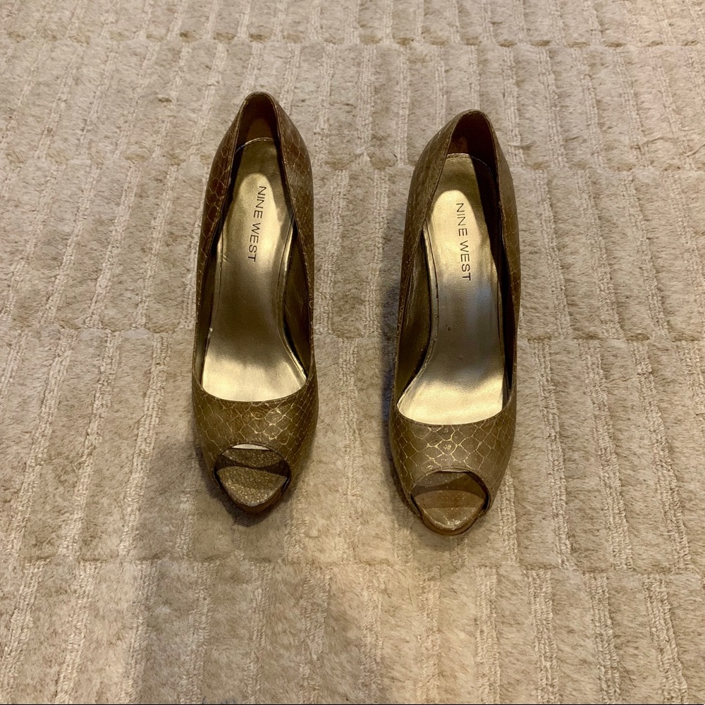 Nine West peep toe pumps